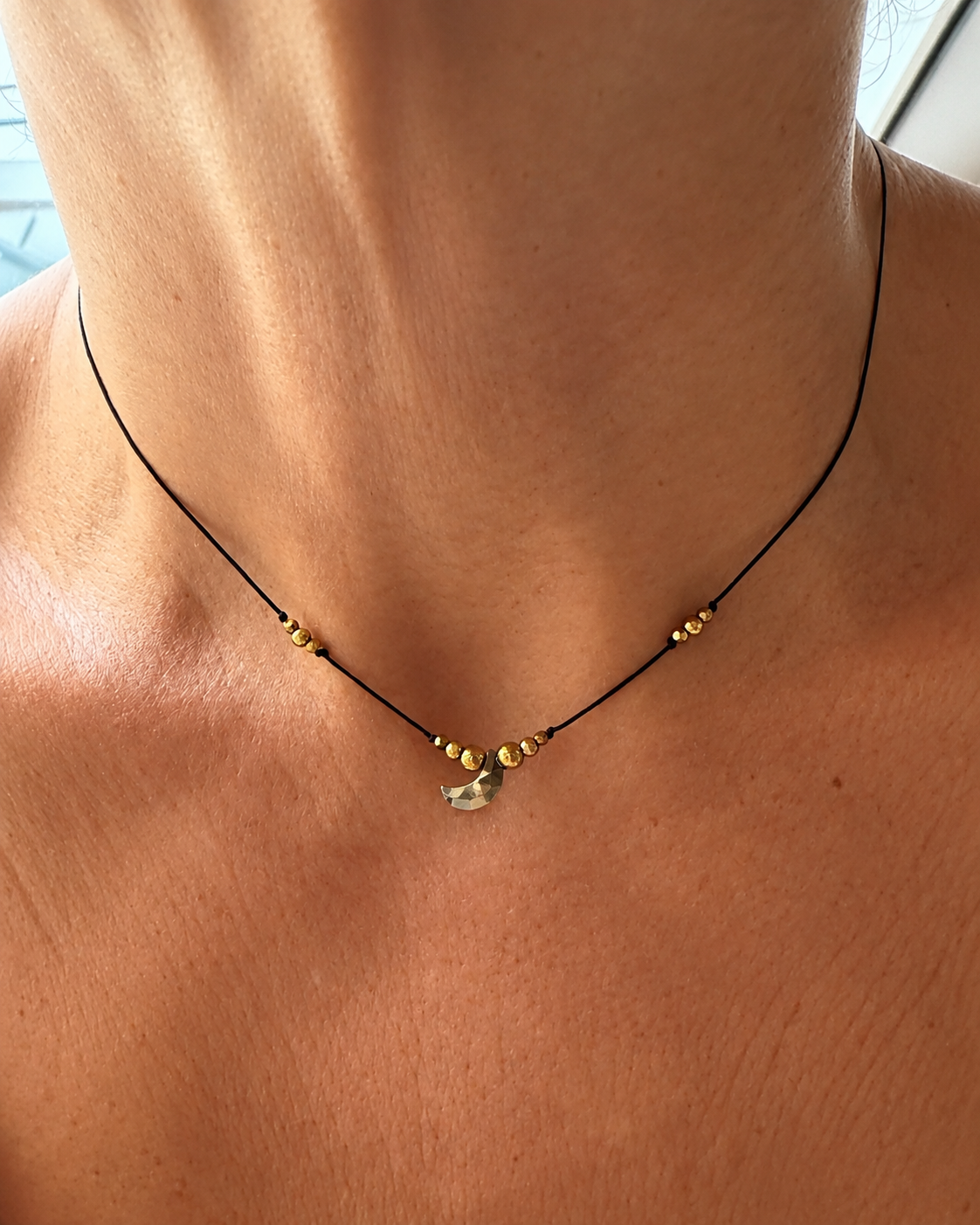 Collar Lunita de Pirita
